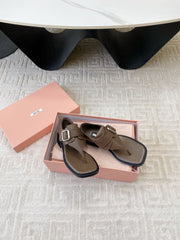 THONG SANDALS IN COFFEE BROWN LAMBSKIN WITH SILVER BUCKLE