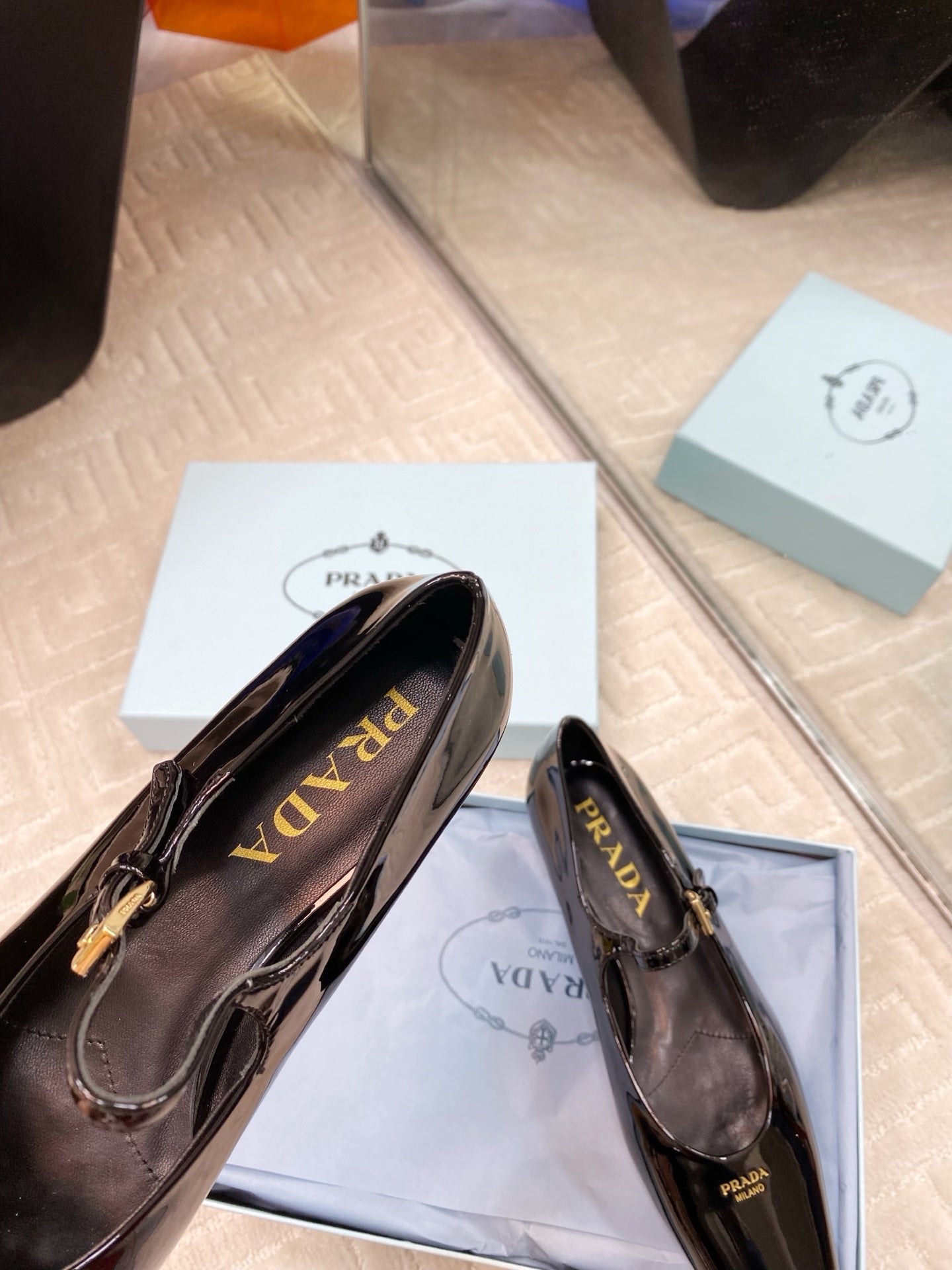 MARY JANE FLATS SQUARE TOE IN BLACK PATENT SHEEPSKIN