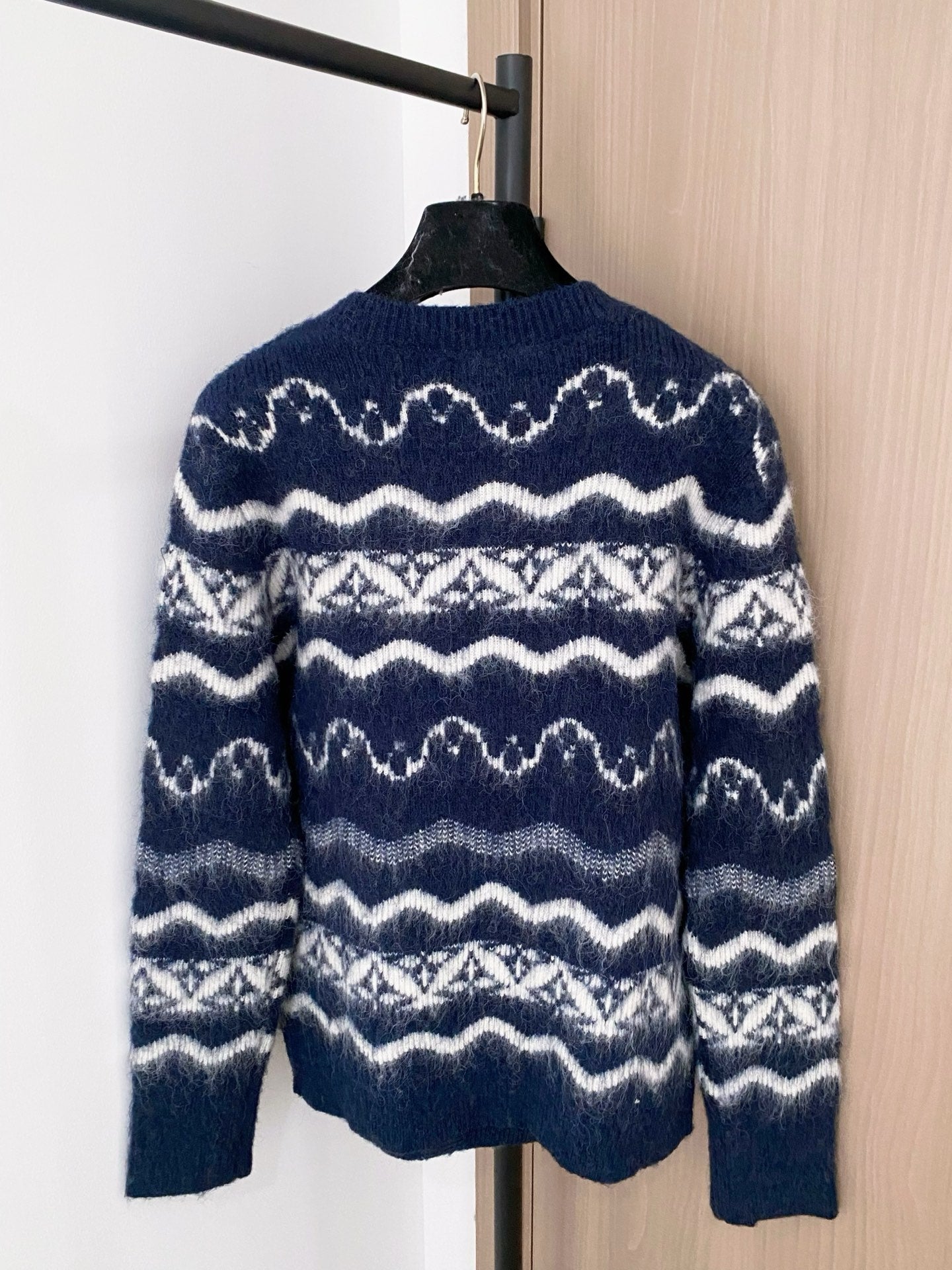 LV 25S CARDIGAN 0056