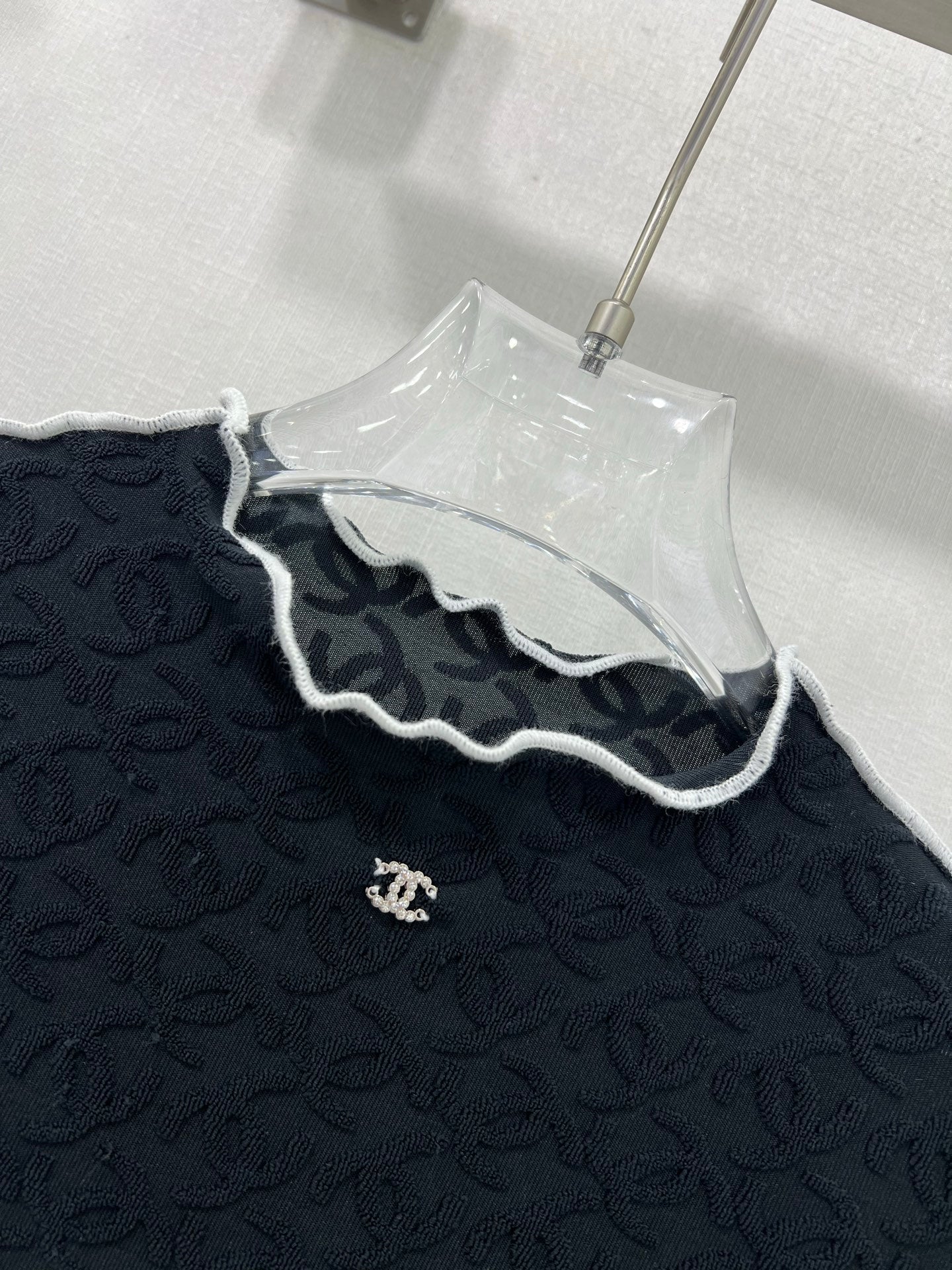 CHANEL KNIT SWEATER 269250