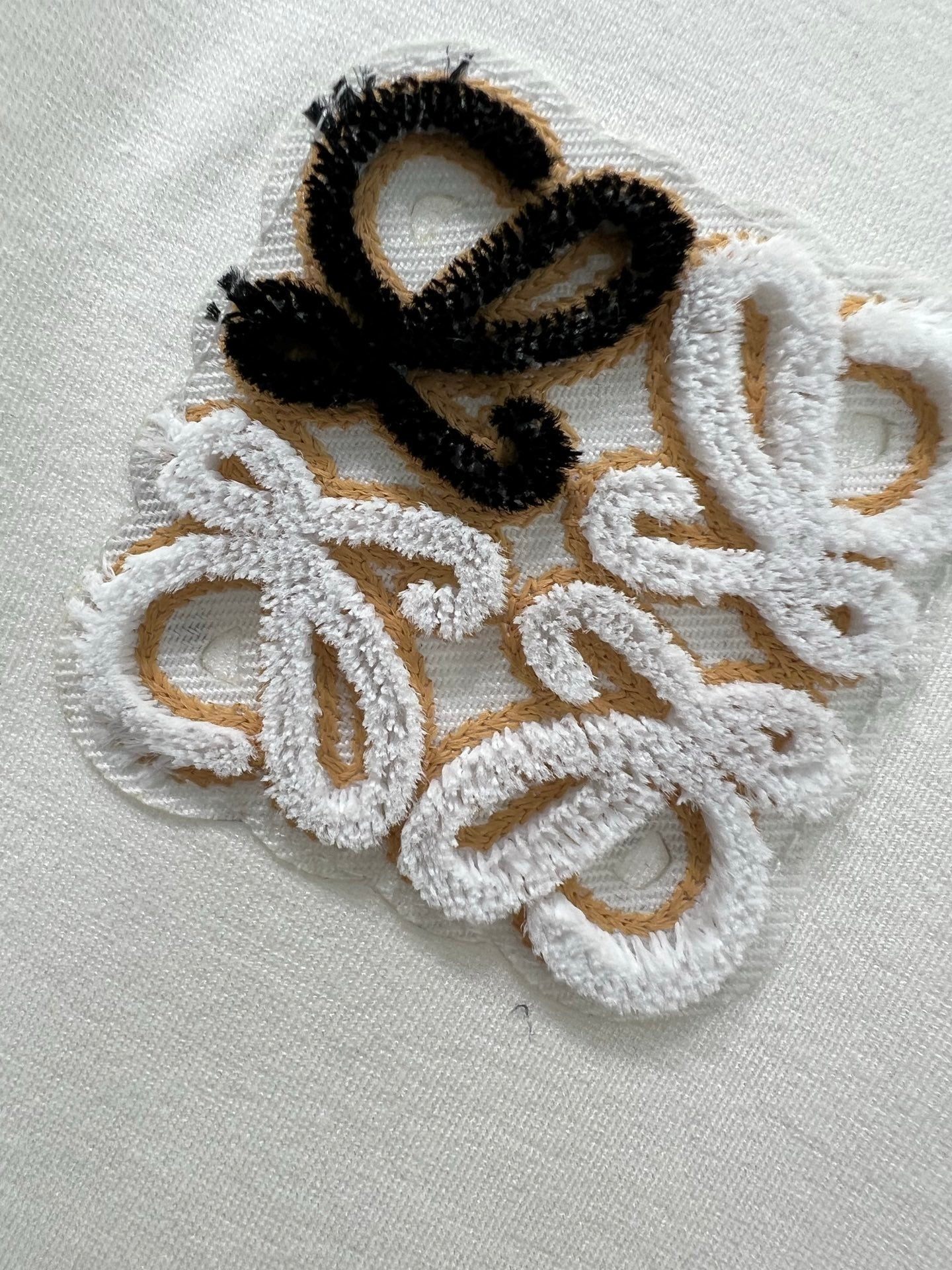 LOEWE SHORT-SLEEVE T-SHIRT AND SHORTS SET 275216