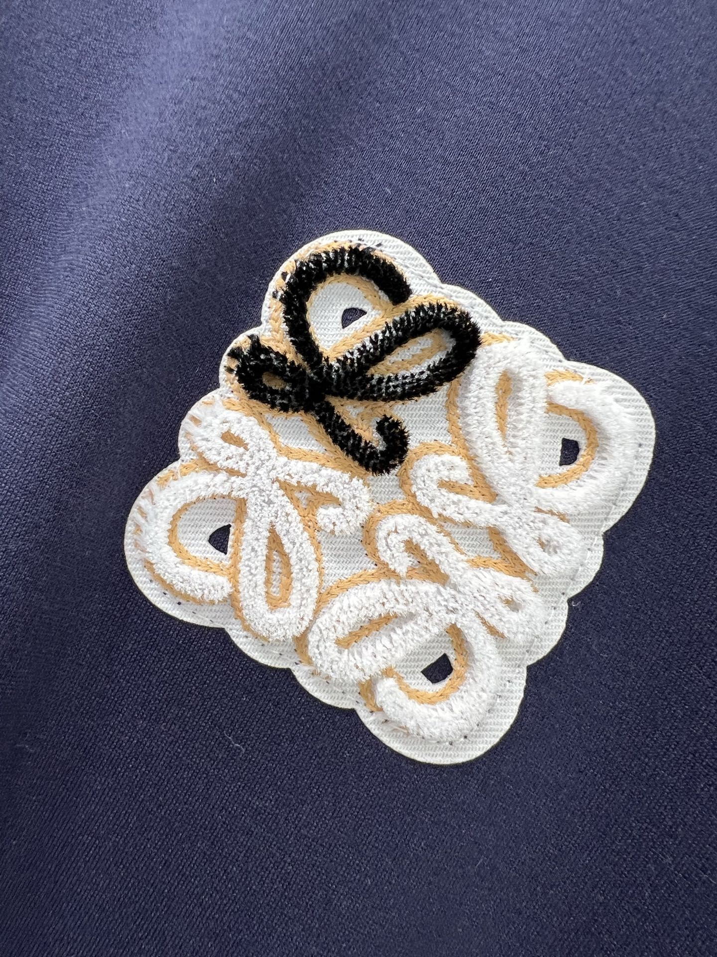 LOEWE SHORT-SLEEVE T-SHIRT AND SHORTS SET 275218