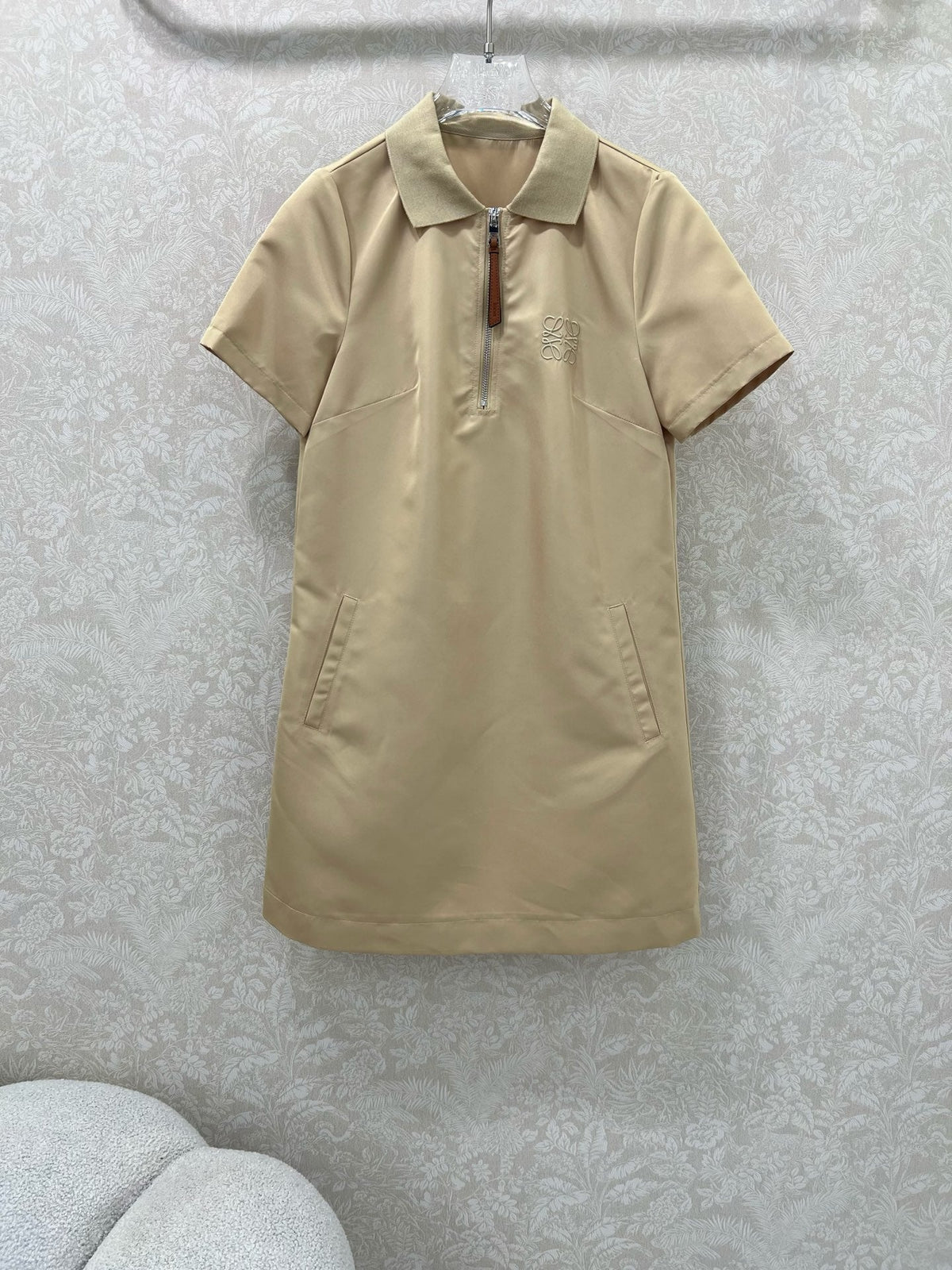 LOEWE SHORT-SLEEVE SHIFT DRESS WITH SIDE POCKETS