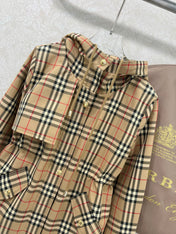BURBERRY PLAID JACKET 275082
