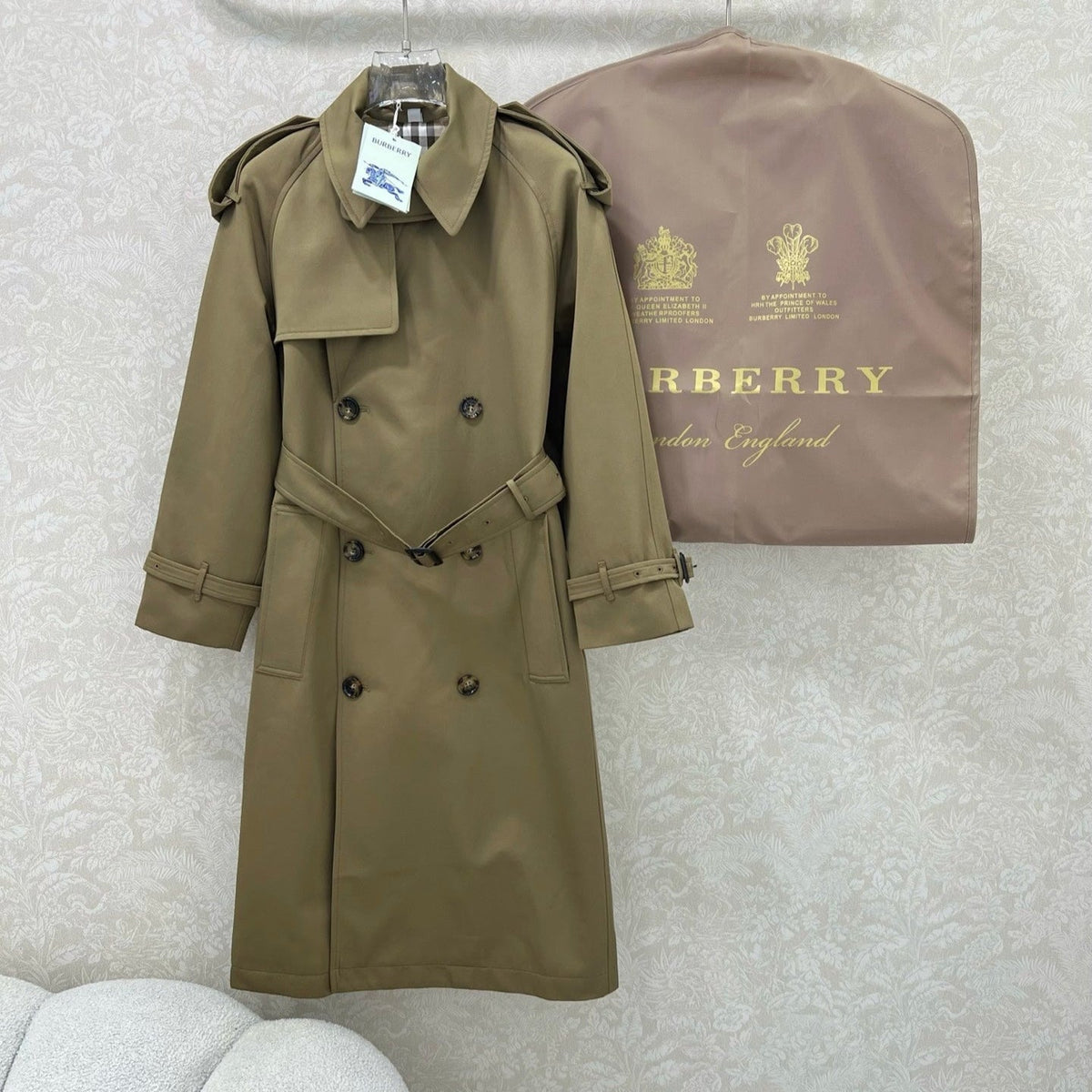 BURBERRY SELFORD-STYLE TRENCH COAT 275097