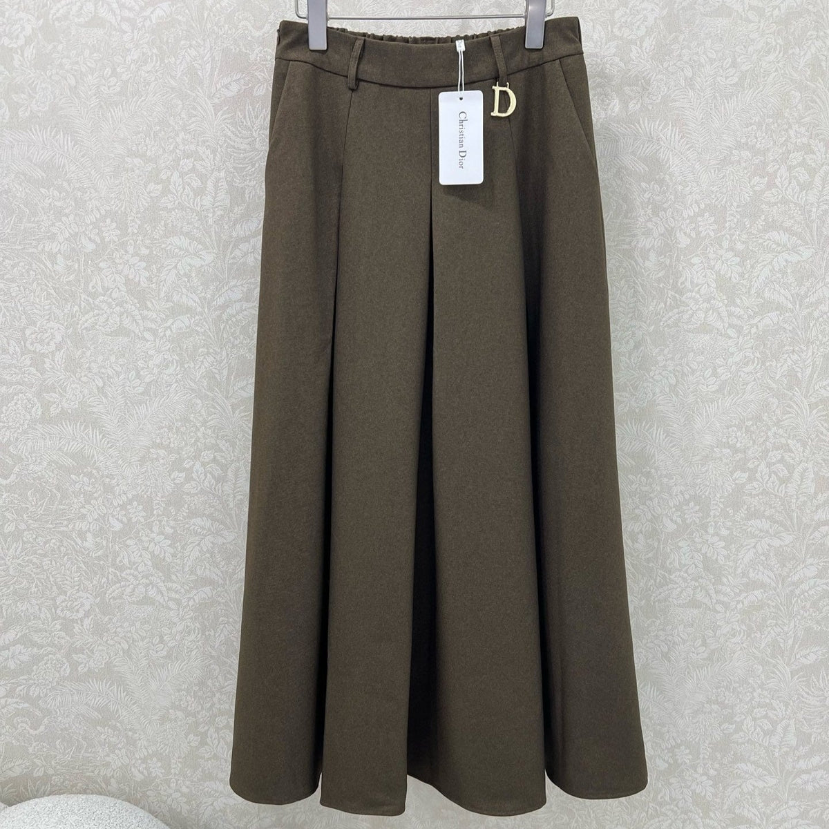 DIOR 25S PLEATED SKIRT STYLE 019