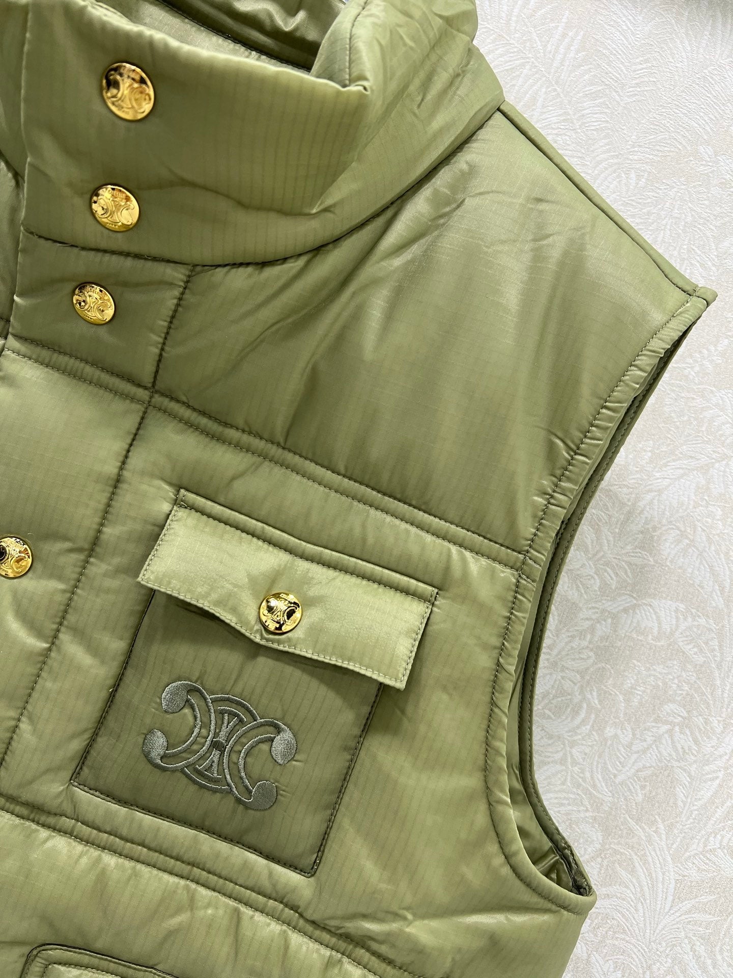 CELINE 25S PUFFER VEST 0084