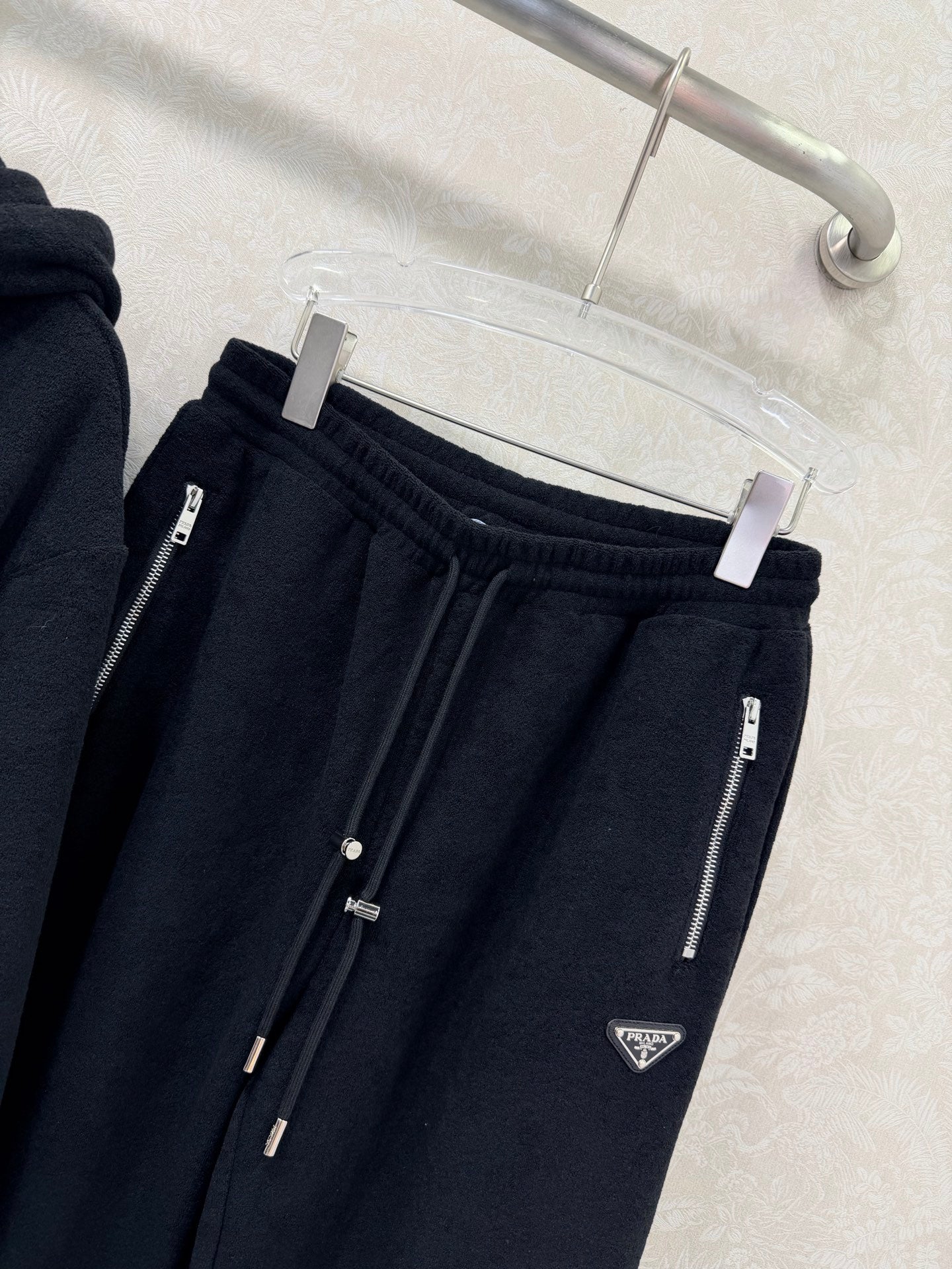 PRADA 26S TWO-PIECE SET 583