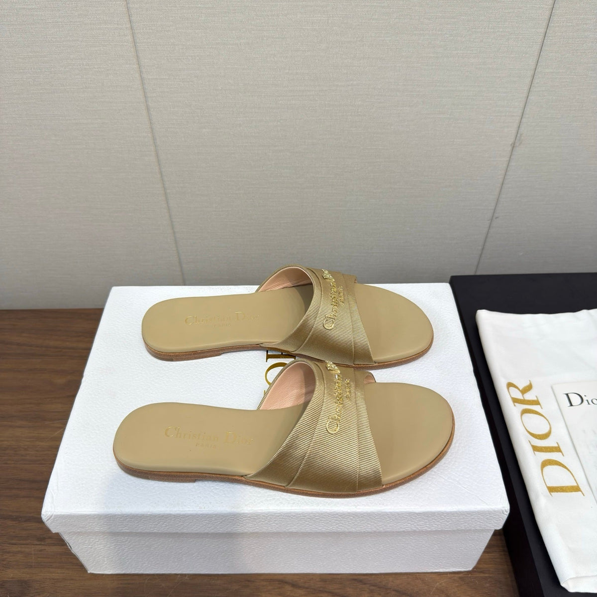 DIOR SANDAL 25S IN BEIGE LAMBSKIN AND FABRIC WITH GOLD HARDWARE