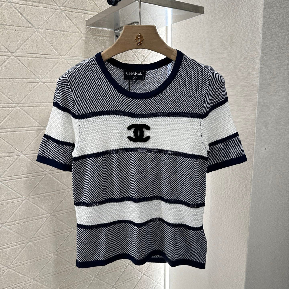 Chanel 25 T-shirt Black White Patchwork Knitted Crewneck