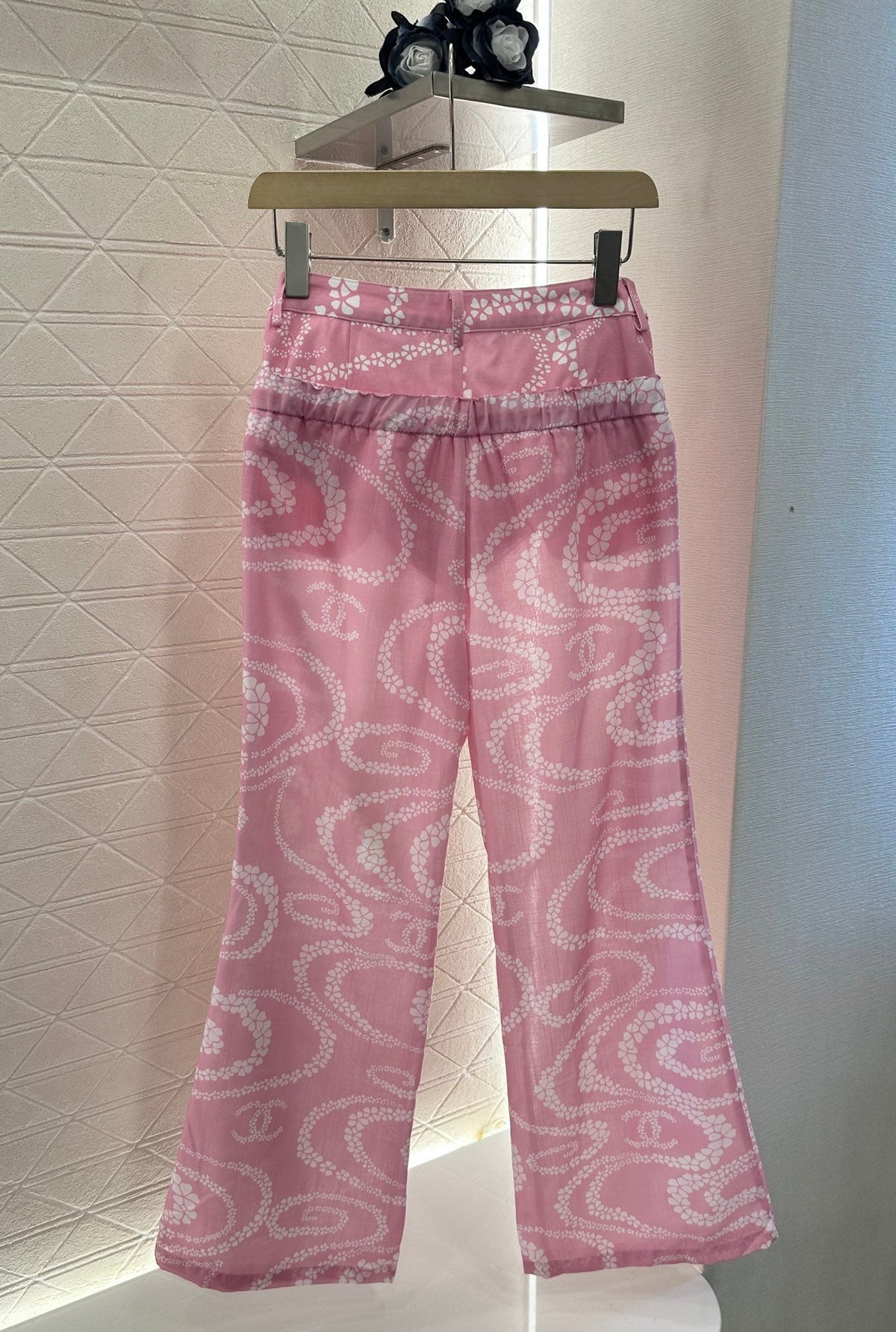 CHANEL PINK PRINTED DENIM PANTS