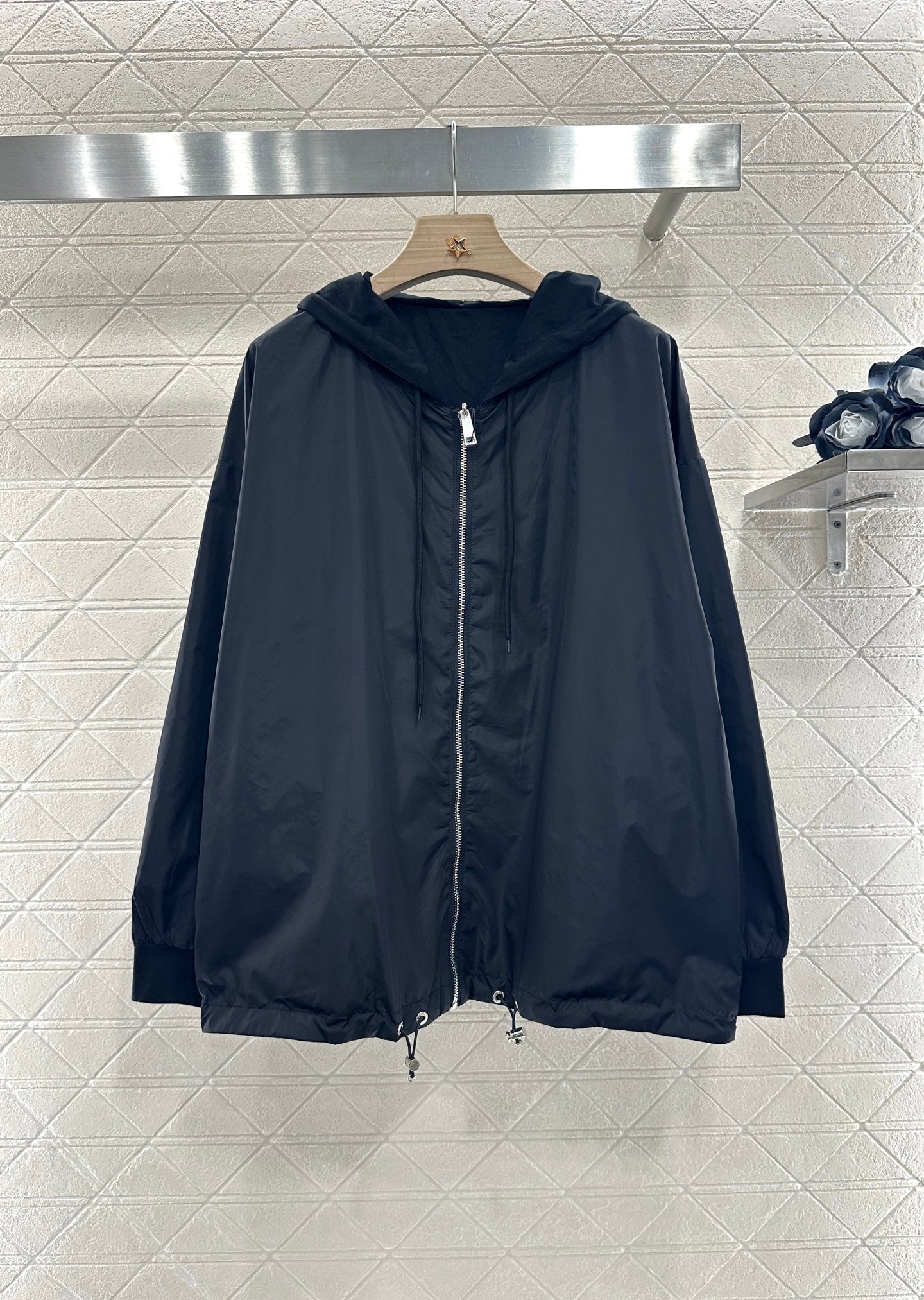 LV HOODED JACKET 272375