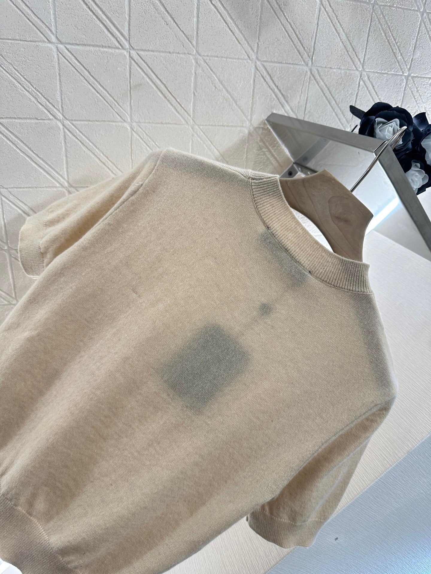 LV CREW NECK TOP WITH EMBROIDERED TEXT 272305