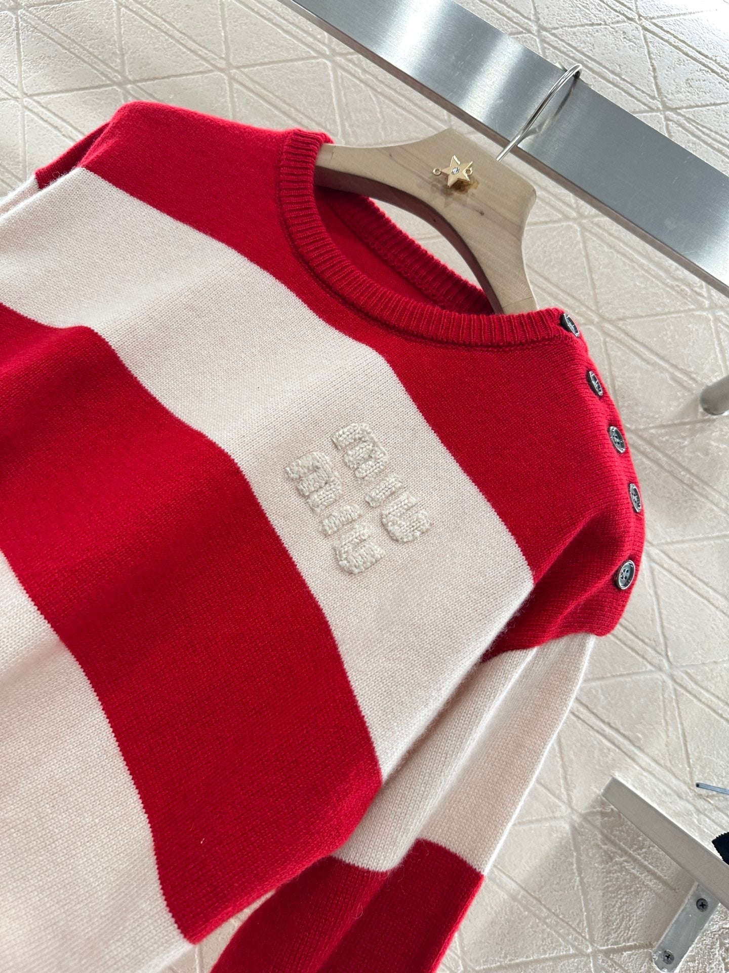 MIUMIU STRIPED CREW NECK SWEATER 276681