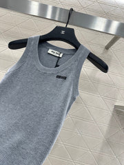 MIUMIU SLEEVELESS KNITTED SWEATER STYLE 114