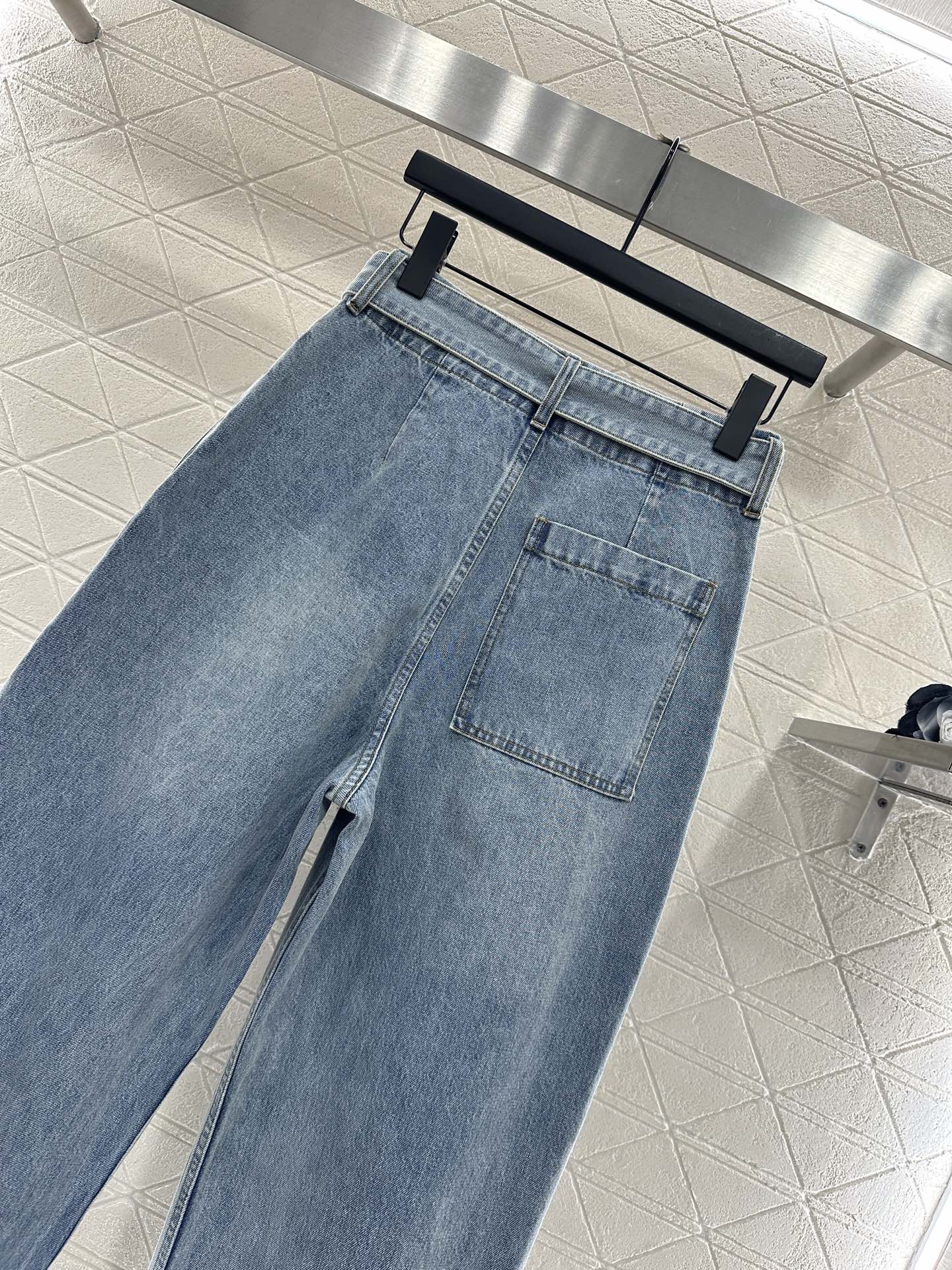 LOEWE JEANS STYLE 240
