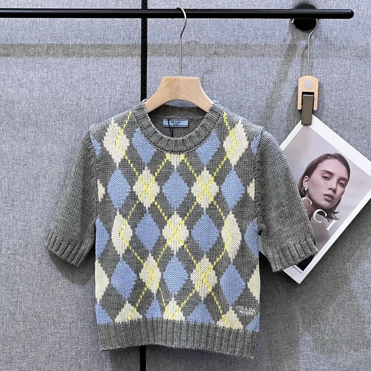 PRADA KNIT TOP STYLE 115