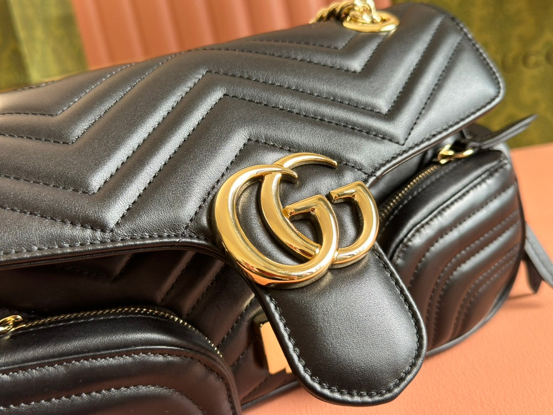 MARMONT SMALL MULTI-POCKET BAG 25 IN BLACK CALFSKIN GOLD HARDWARE