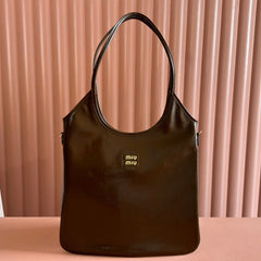 IVY 40 TOTE IN BROWN PATENT CALFSKIN
