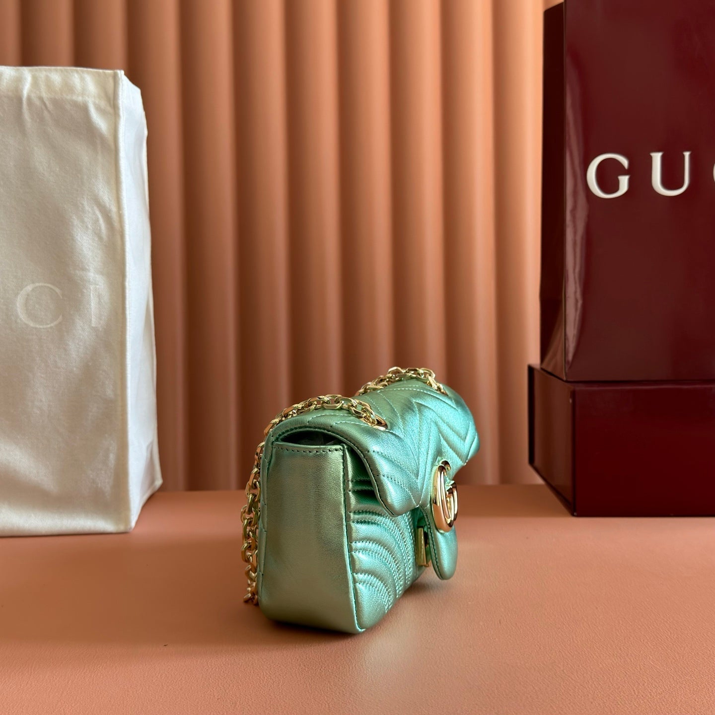 GUCCI 26S GG MARMONT BAG 22 IN METALLIC PALE GREEN LAMBSKIN