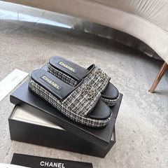 PLASTFORM HEELS IN BLACK TWEED AND CALFSKIN