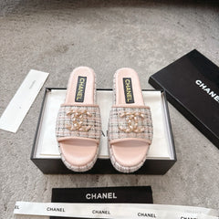 PLASTFORM HEELS IN LIGHT PINK TWEED AND CALFSKIN