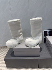 BALENCIAGA 25S BOOTS PLATFORM HEEL IN WHITE SUEDE STYLE 3