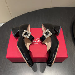 ROGER VIVIER 25S TRÈS VIVIER 50MM IN BLACK CALFSKIN WITH RHINESTONE BUCKLE