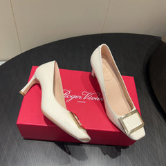 ROGER VIVIER 25S BELLE VIVIER PUMPS 70MM IN WHITE CALFSKIN GOLD BUCKLE