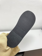 THONG SLIPPERS IN BLACK LAMBSKIN