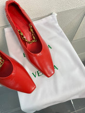 SHARP CHAIN PUMP 6 CM IN RUBY RED CALFSKIN