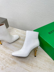 KNOT ANKLE BOOT IN WHITE CALFSKIN WITH GOLD METAL HEEL 9 CM