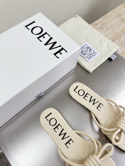 LOEWE 26S FLAMENCO KNOT SANDAL IN IVORY WHITE CALFSKIN