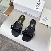 LOEWE 26S FLAMENCO KNOT SANDAL IN BLACK CALFSKIN