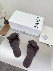 LOEWE 26S FLAMENCO KNOT SANDAL IN DARK BROWN CALFSKIN