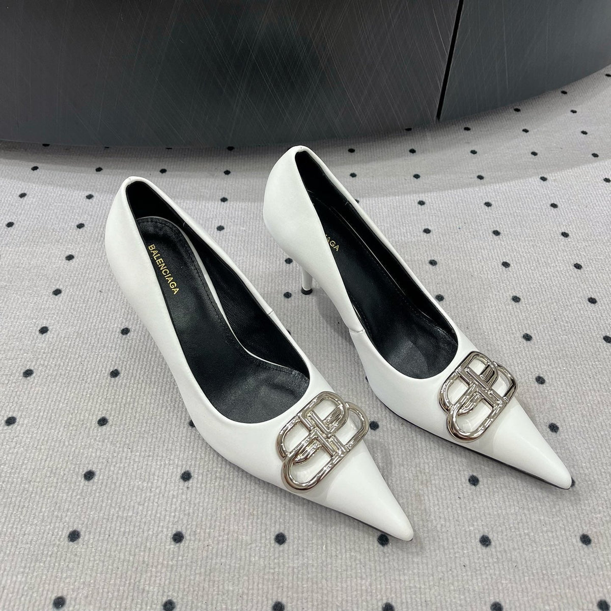 HEELED PUMPS 65 MM IN WHITE GLOSSY CALFSKIN SILVER HARDWARE
