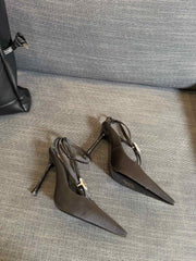 HIGH SANDAL ATTACHED GEM IN BLACK SILK