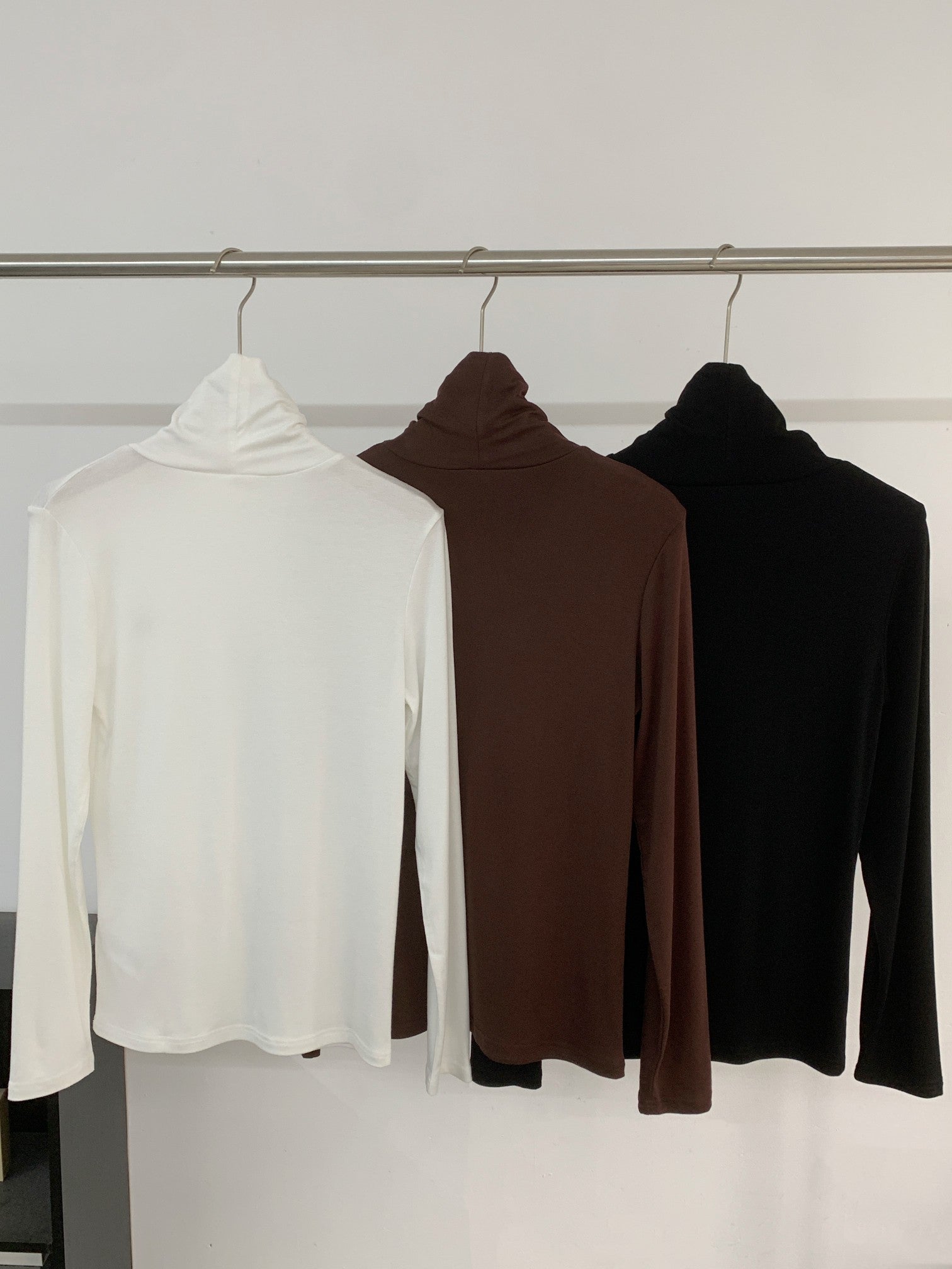 CELINE 25S EMBROIDERED LONG-SLEEVE T-SHIRT 0038