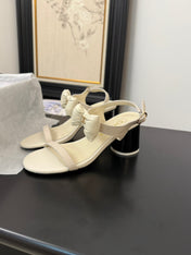 MID HEEL SANDALS IN WHITE CALFSKIN WITH BOW