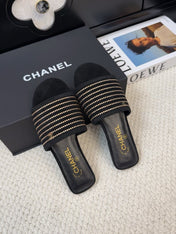 FLAT SLIDE IN BLACK SUEDE WITH CRYSTALS