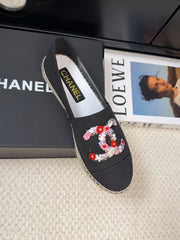 LOAFER IN BLACK CANVAS WITH COLORFUL LOGO