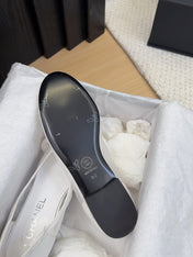 BALLET FLAT IN WHITE FABRIC AND MESH WITH CRYSTALS