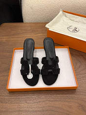 HM 26S OASIS SANDAL IN BLACK SUEDE WITH CRYSTALS
