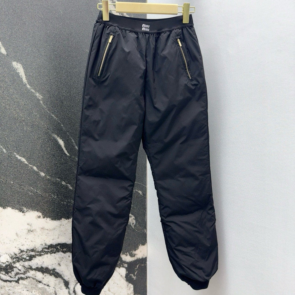 MIUMIU JOGGERS STYLE 508