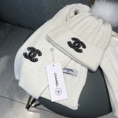 SET SCARF AND HAT IN WHITE WOOL 420820