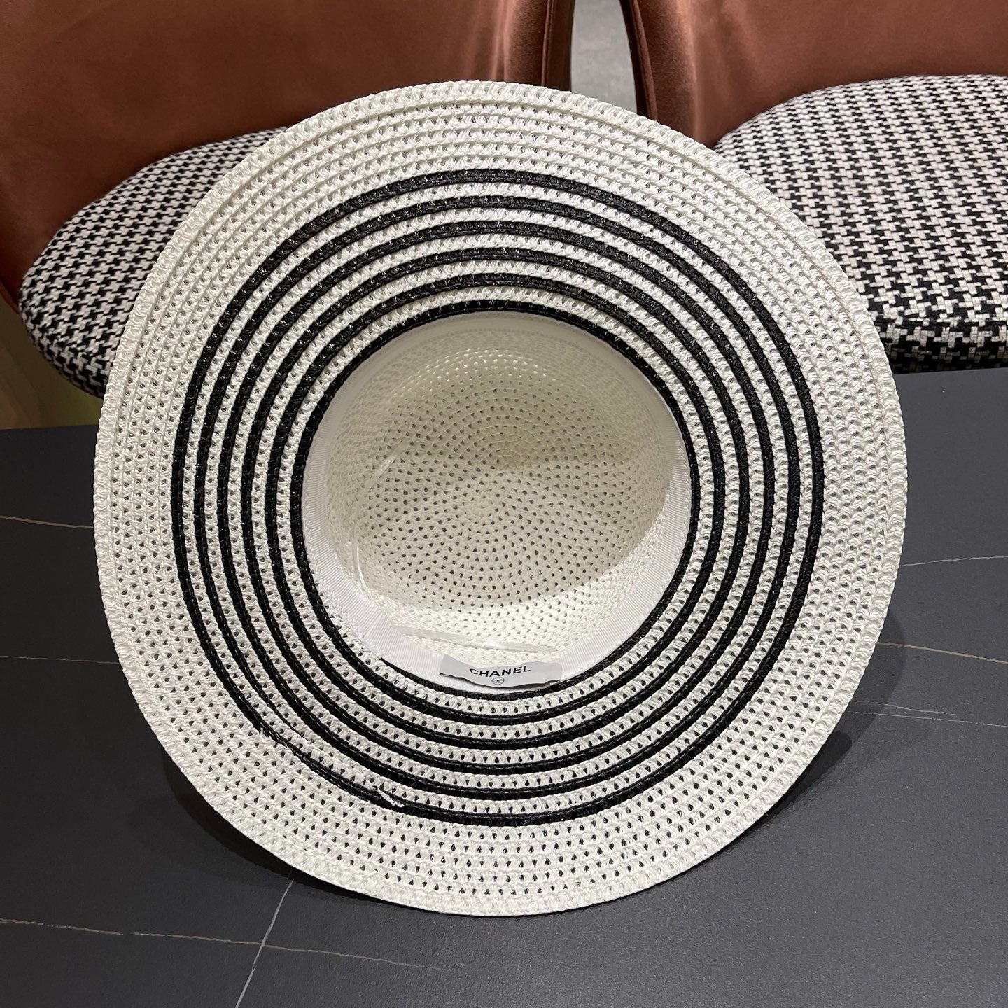 CHANEL 26S WIDE-BRIM STRAW HAT 335717