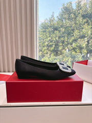 BELLE VIVIER BALLERINAS IN BLACK SILK