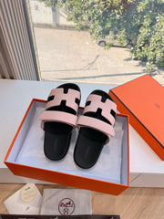 CHYPRE SANDAL IN LIGHT PINK CALFSKIN