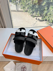 CHYPRE SANDAL IN BLACK MIX WHITE CALFSKIN