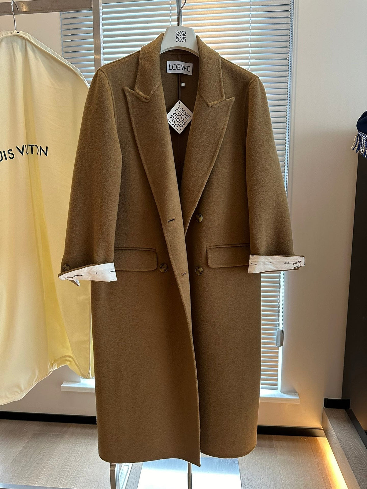 LOEWE COAT STYLE 3